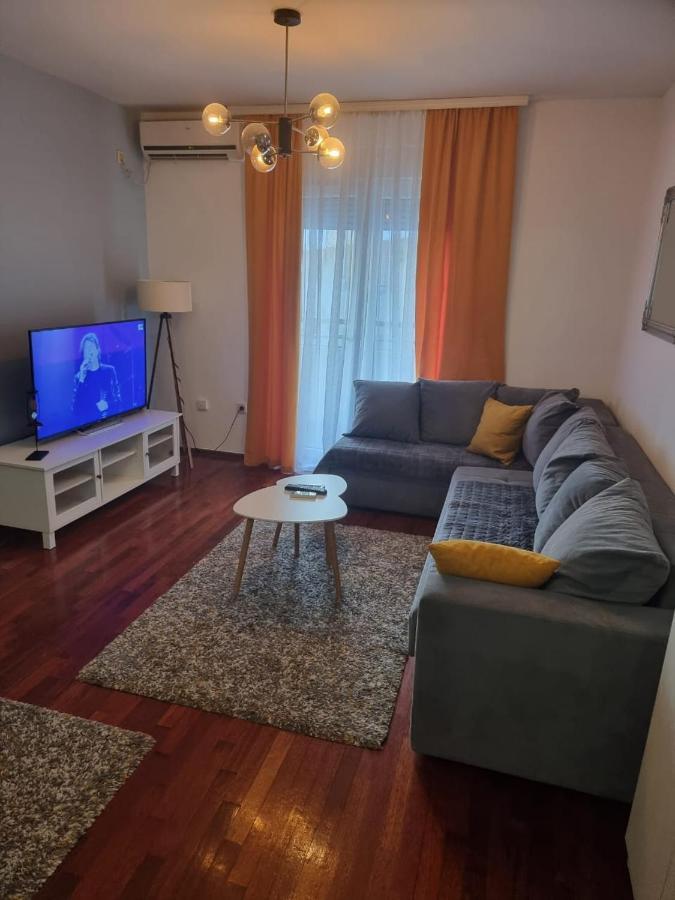 5 Star Apartment Podgorica Extérieur photo